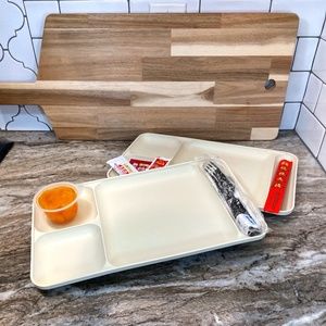 Tupperware Divided Almond Dinner Lunch TV Picnic Trays #1535 Set of 2 - Vintage